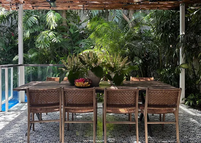 Kasianda Villa, Berawa, With Private Dining, And Cocktails Villa *